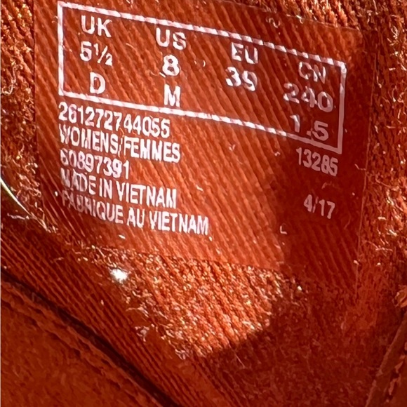 NIB Clarks zip-up booties - Picture 5 of 13